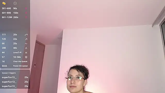 varenkaivanova_22's Live XXX Chat