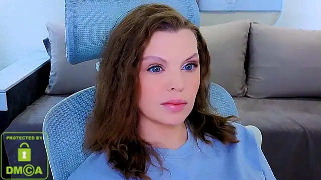 צ'אט XXX בשי דור חי של Glossier