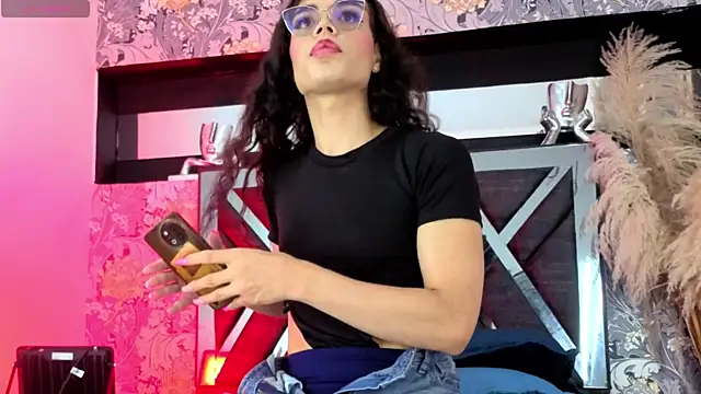 Czat XXX na żywo – cami_doll_