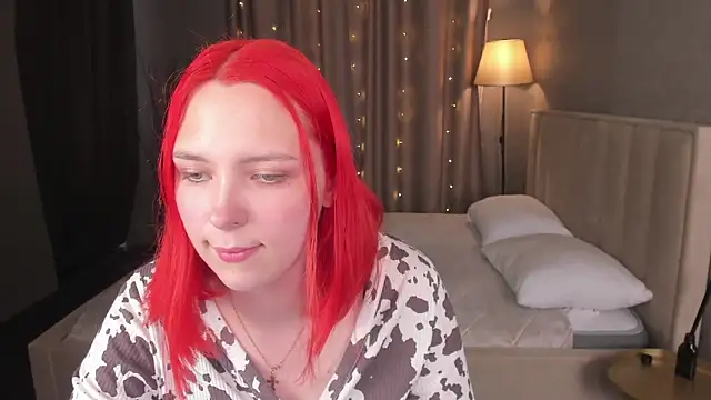 Monica__Queen Adlı Modelin Canlı XXX Sohbeti