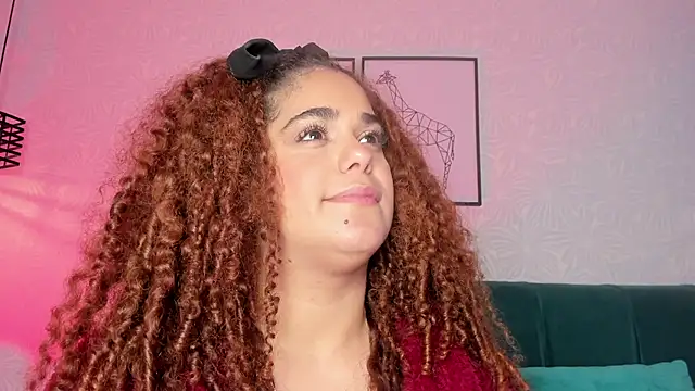 Chat XXX en directo de ninna_curly
