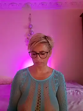 Chatroom XXX en direct de LunaBlaise