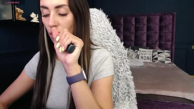 JenniferStoneのライブXXXチャット