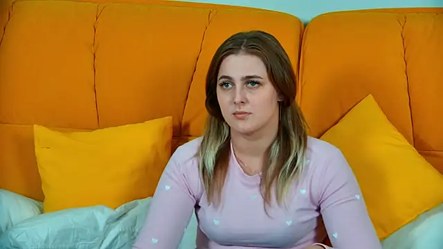 EllaBells' Live XXX Chat