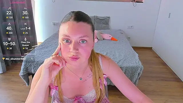 Chatroom XXX en direct de Kitkatvel