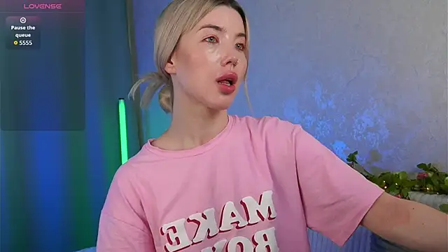 Živý XXX chat LindaThackerr