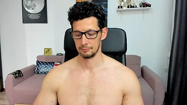 BrutusK08 Live XXX Chat