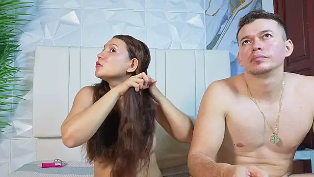 Онлайн чат XXX mily_and_mateo