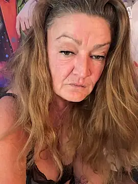 צ'אט XXX בשידור חי של MumGabriela