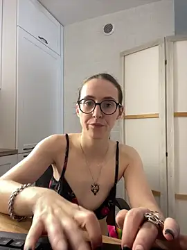Онлайн чат XXX MartiniiSelenna