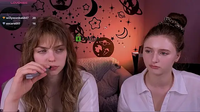 XXX chat uživo modela nekky_mouse