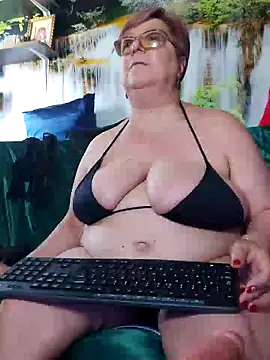 QueenPammy1 Live XXX-Chat