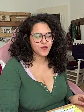 Czat XXX na żywo – Curvydesifromgermany