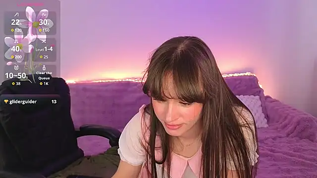 Chat +18 de Emillias ao vivo
