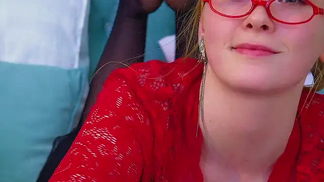 AgataFoxley Live XXX-chat