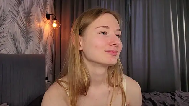 ElvinaRose's Live XXX Chat