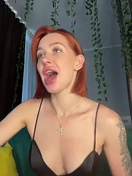צ'אט XXX בשידור חי של LittleFox___