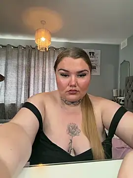 BeeMay22 Chat XXX in diretta