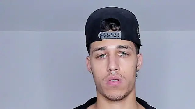 orionblaze69_ élő XXX-chatje