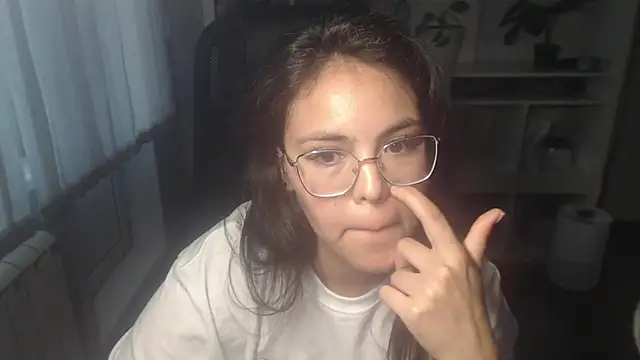 Anda_here's Live XXX Chat