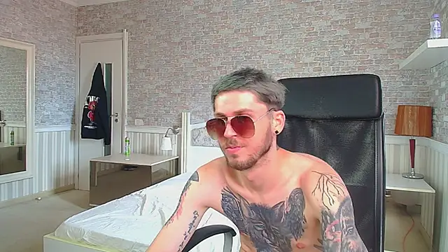 Živý XXX chat JonahShaw