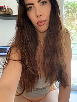 Eyline Live XXX Chat