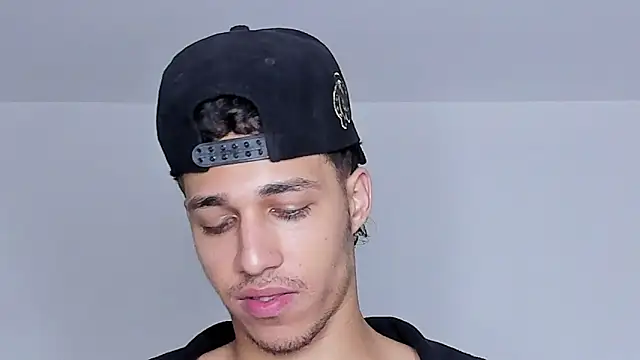 orionblaze69_'s Live XXX Chat