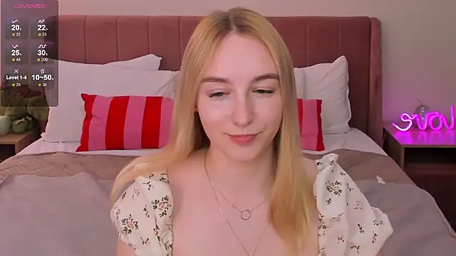 Shy_Polly élő XXX-chatje