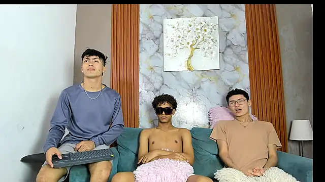 VERY_HOT_GUYSのライブXXXチャット