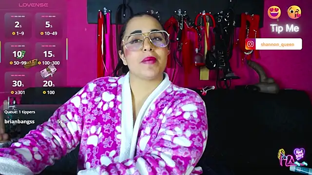 Chat XXX en directo de shannon_queen-