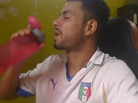 Stubborndesiboy – Live XXX-chat