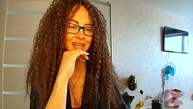 LioraWeiss – Naživo XXX chat