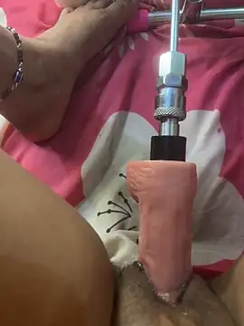HOTTY-TINA élő XXX-chatje
