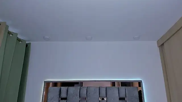 orionblaze69_'s Live XXX Chat