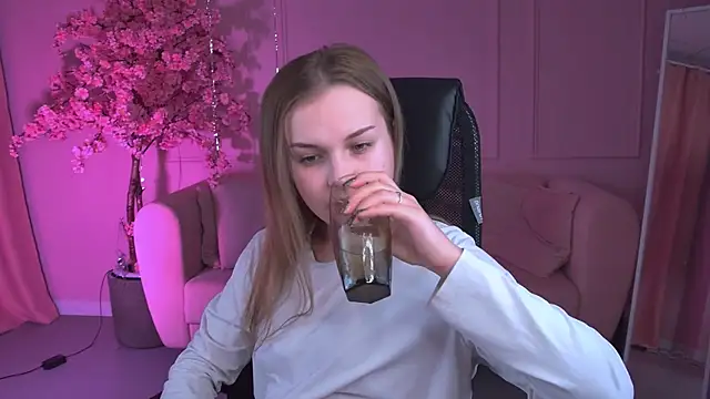 LissaTelor Adlı Modelin Canlı XXX Sohbeti