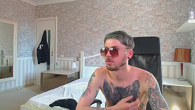 JonahShaw Live XXX-Chat