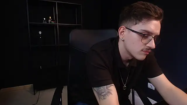 FelixStarkk – Live XXX-chat