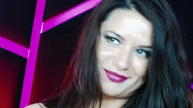 EssenaMonroe XXX чат на живо