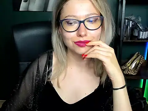 loveHeidi Live XXX-chat