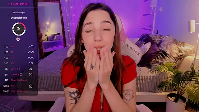 Chat XXX en directo de CharliGrace_
