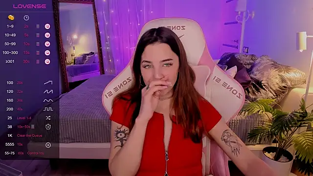 Chat XXX en directo de CharliGrace_