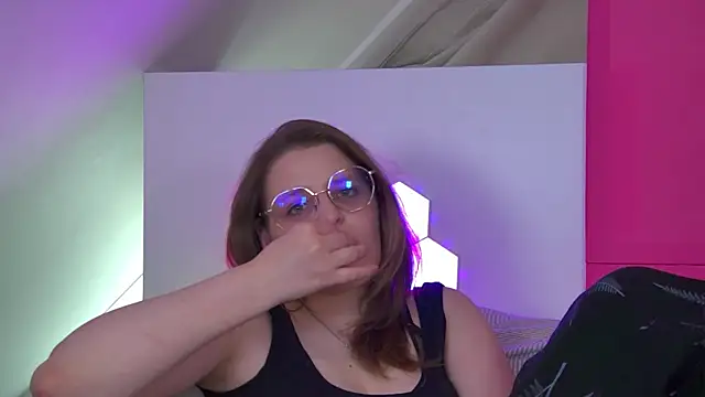 AlexaAvery XXX чат на живо