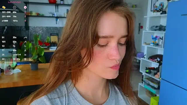 AliviaWithLove's Live XXX Chat