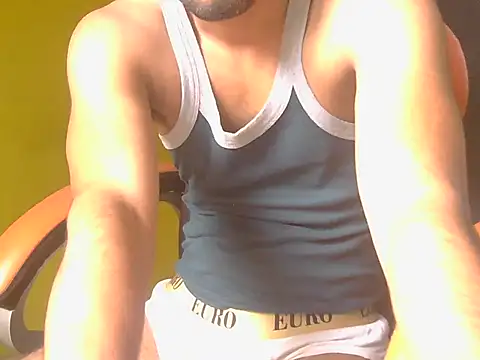 Stubborndesiboy's Live XXX Chat