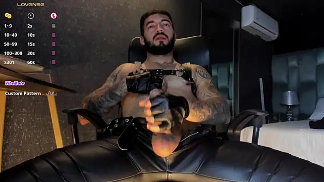 Chat XXX ao vivo de MarkWalker__