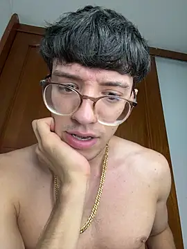 Chat +18 de ArthurDavies21 ao vivo