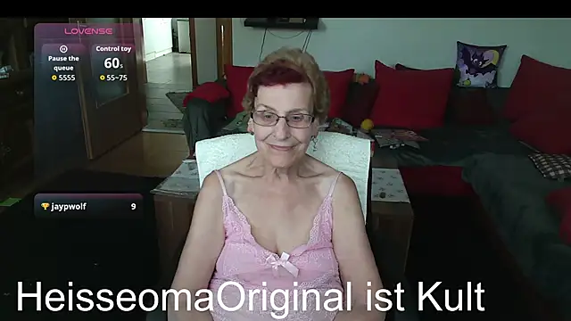 HeisseomaOriginal's Live XXX Chat