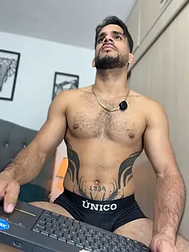 Chat XXX ao vivo de Maximiliano_ford