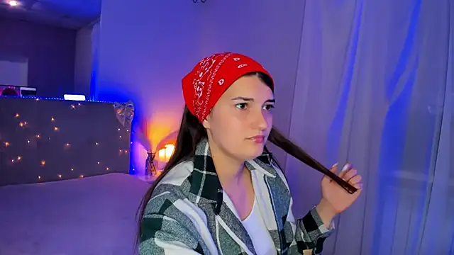 Laura_LeeeのライブXXXチャット
