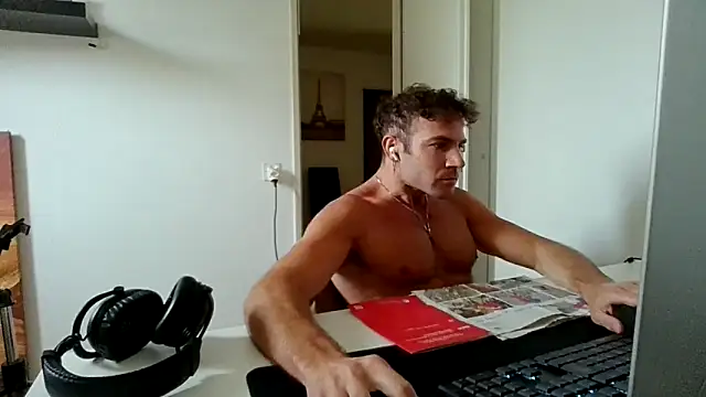 alpha-hunk লাইভ XXX চ্যাট